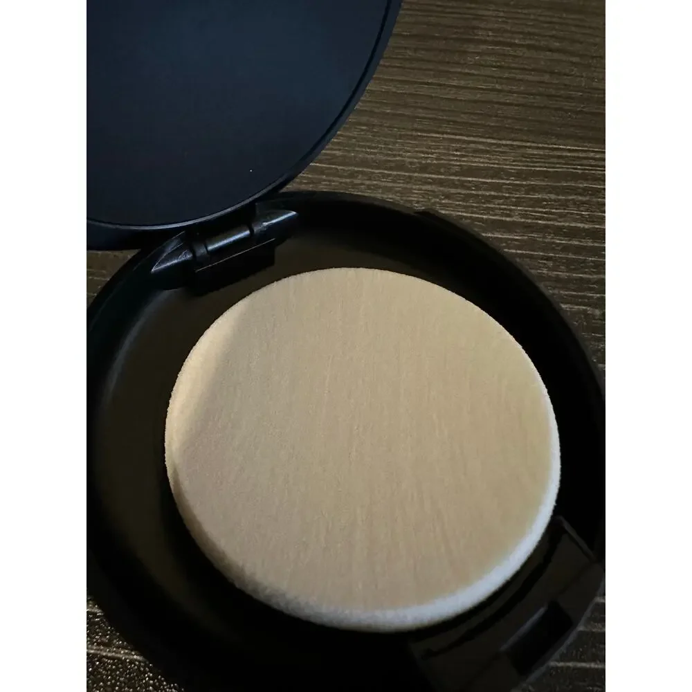MAC Studio Tech Foundation NW45 - Discontinued